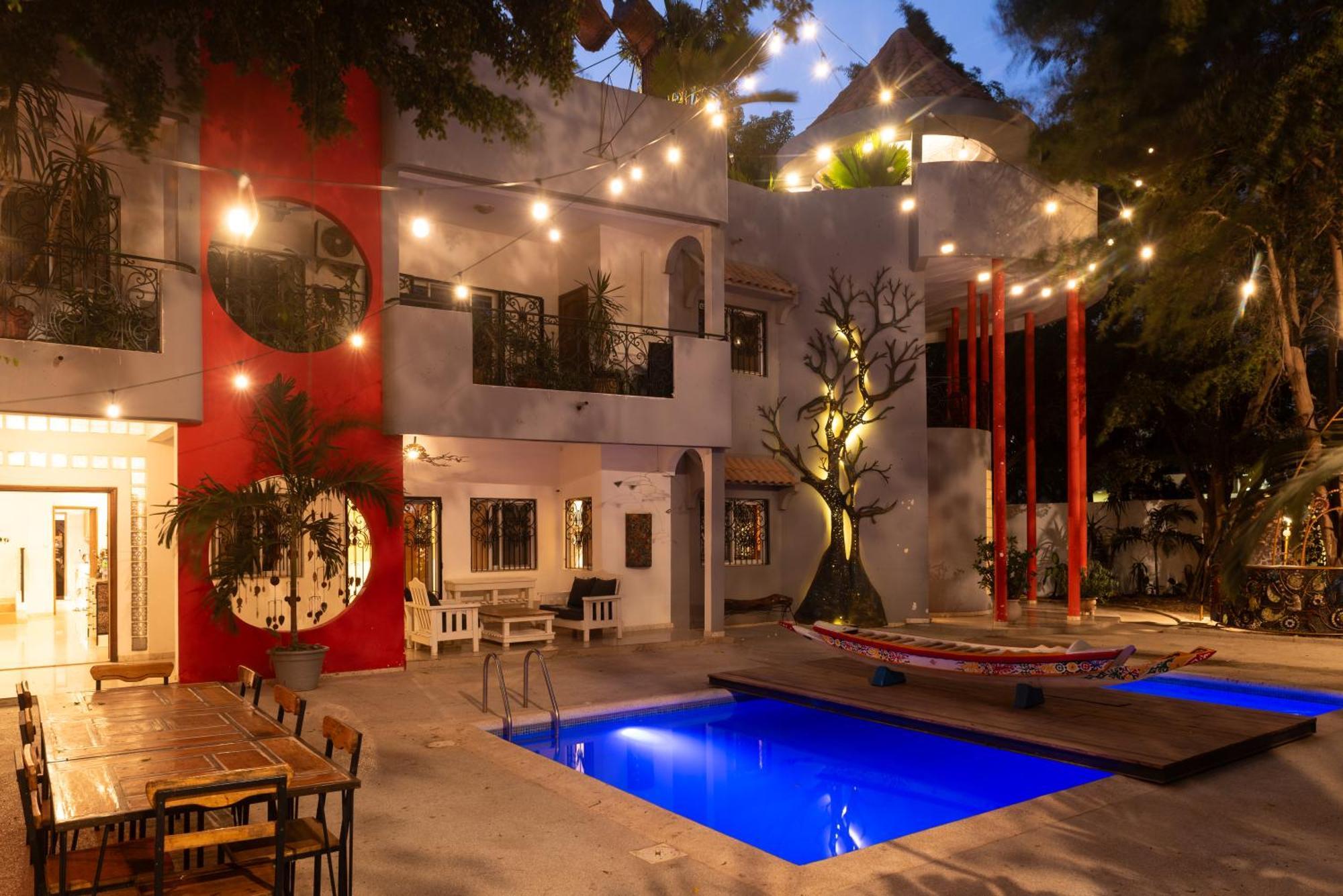 Loman Art Guest house Dakar